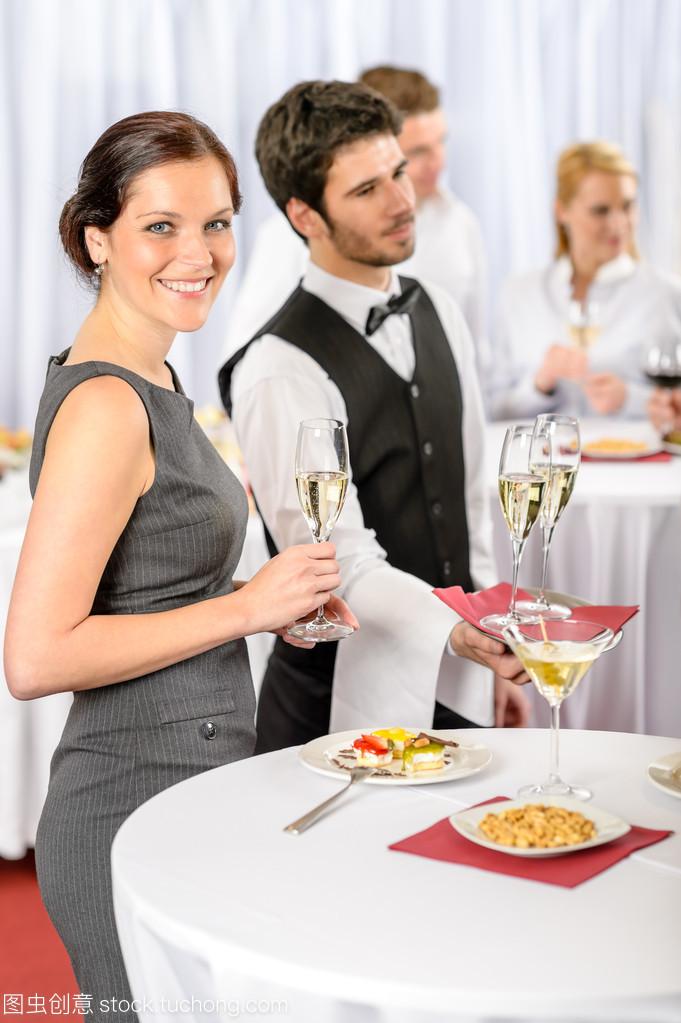 餐饮服务在公司事件提供香槟
